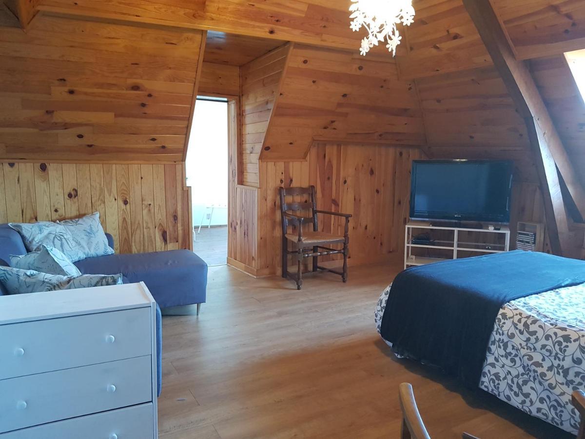 Le Bearn Sous Les Toits Bed & Breakfast Nay  Exterior foto