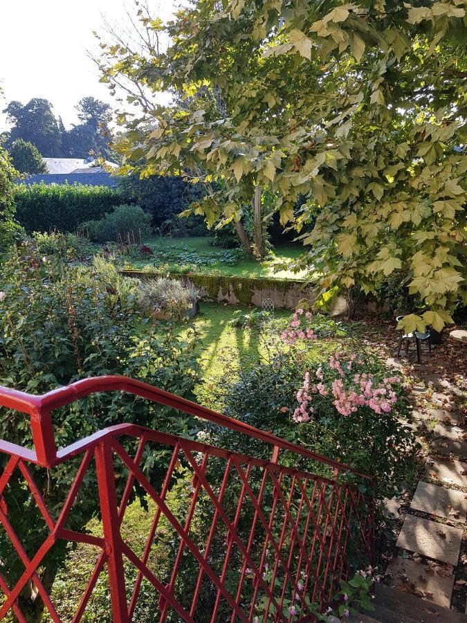 Le Bearn Sous Les Toits Bed & Breakfast Nay  Exterior foto